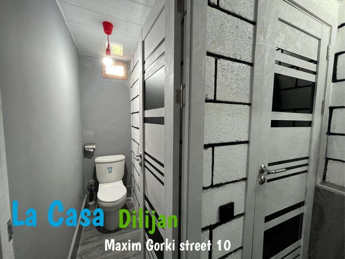 Hostel La Casa Дилиян Екстериор снимка