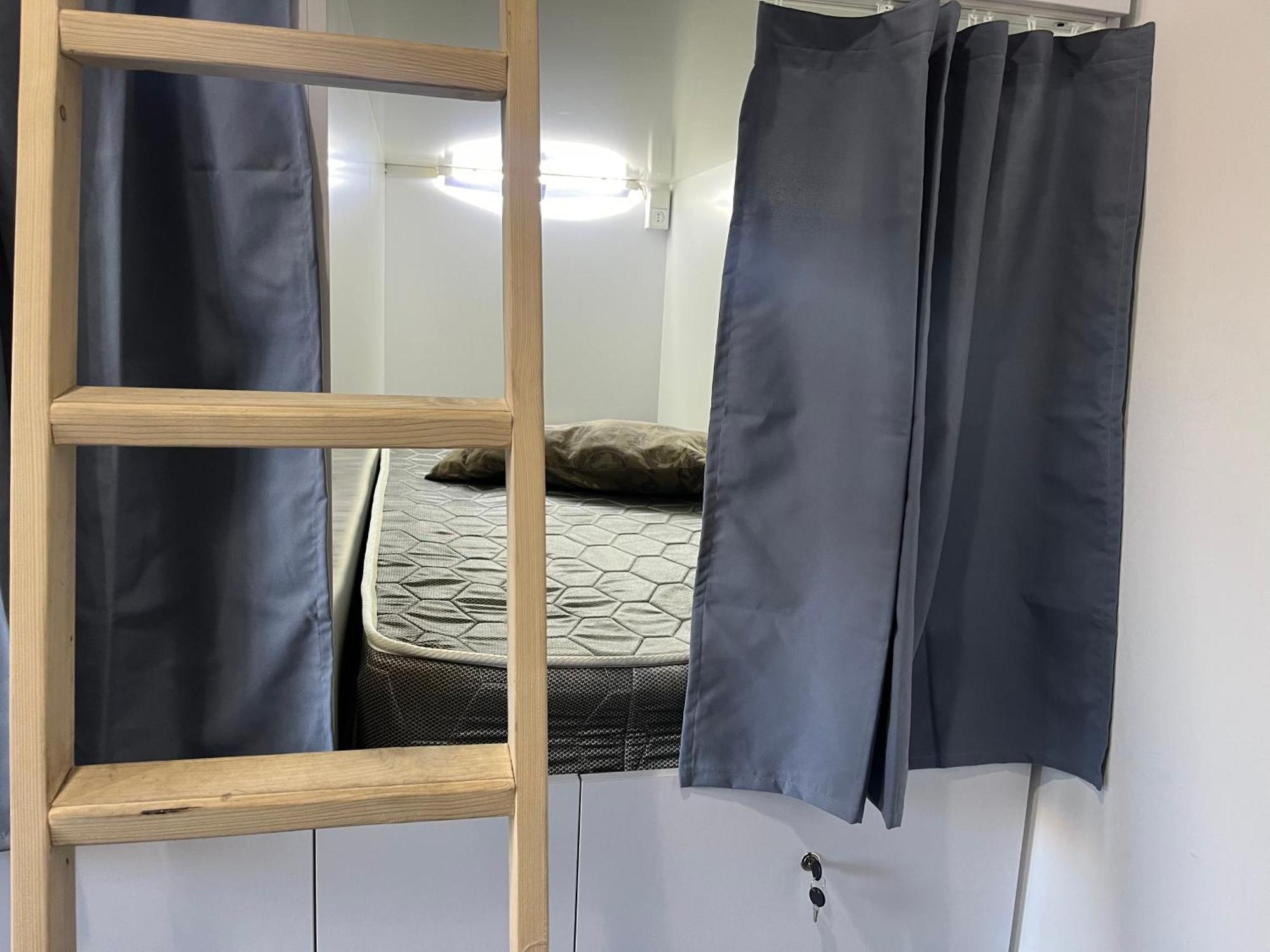 Hostel La Casa Дилиян Екстериор снимка