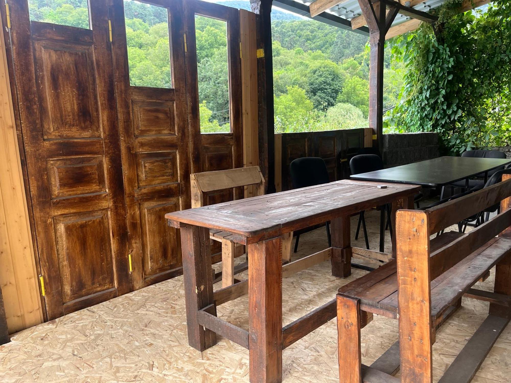 Hostel La Casa Дилиян Екстериор снимка